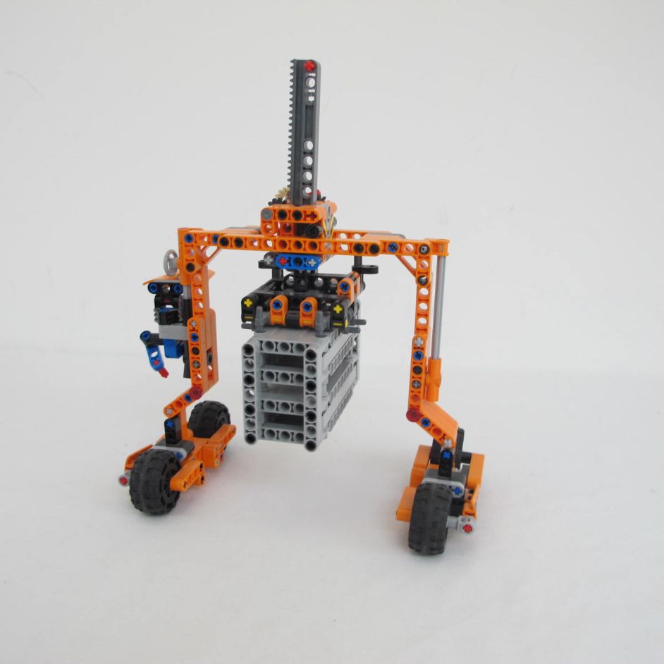 Container Yard. Complete with instructions, no box