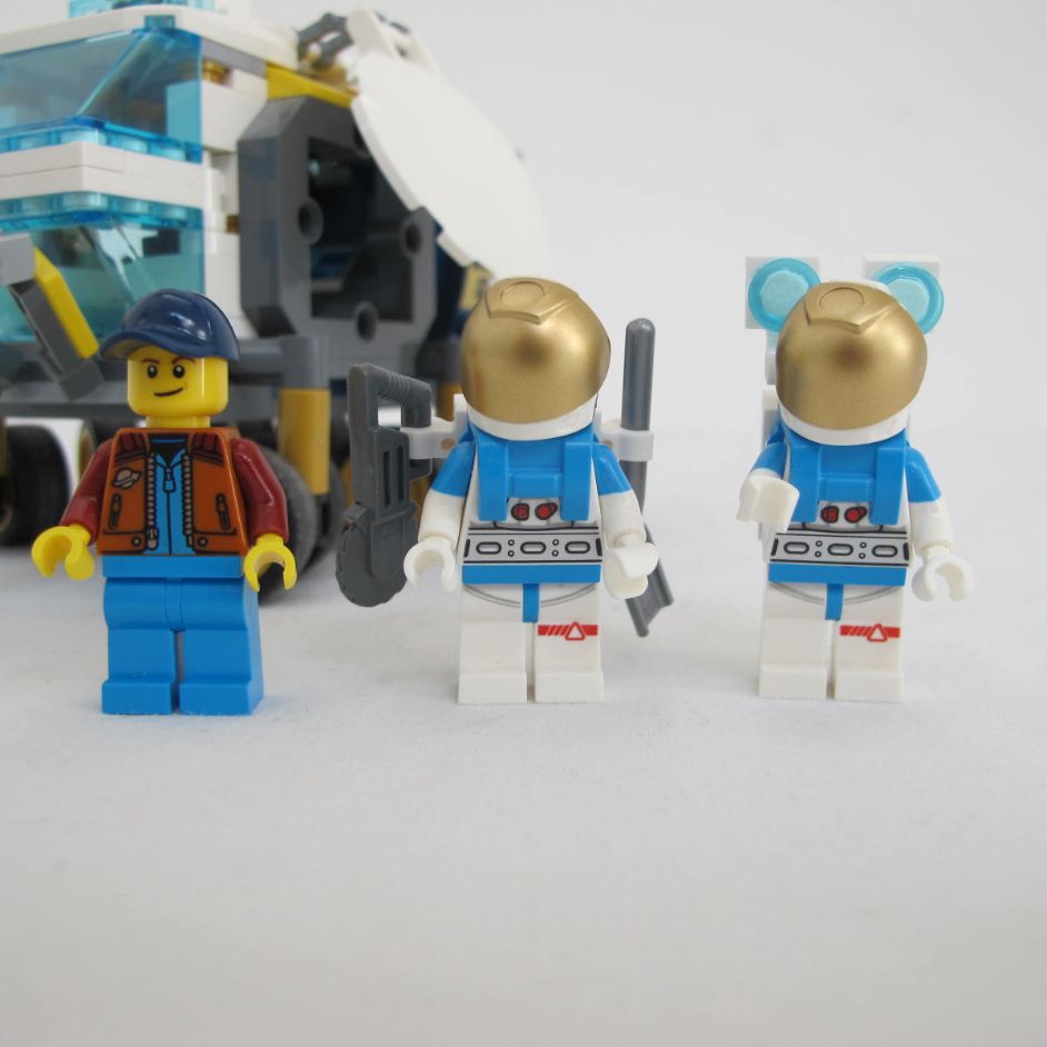 Lunar Roving Vehicle. Complete with instructions, no box