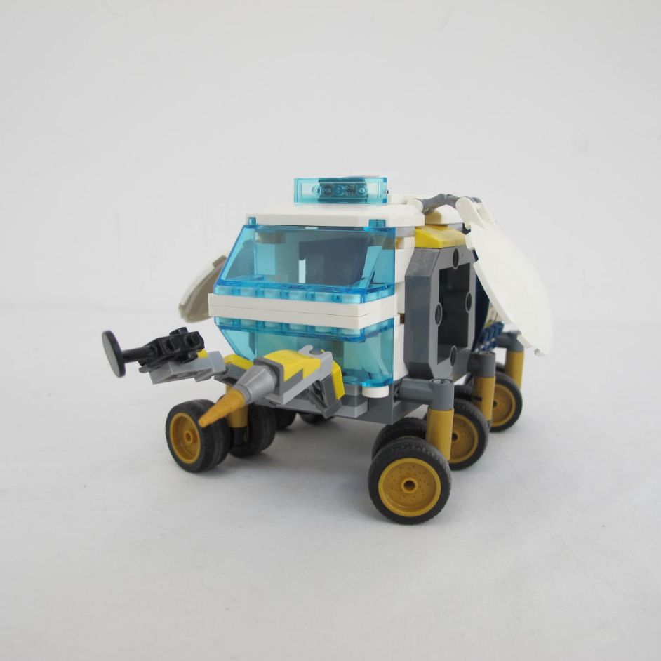 Lunar Roving Vehicle. Complete with instructions, no box