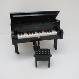 Grand Piano. Complete with instructions, no box