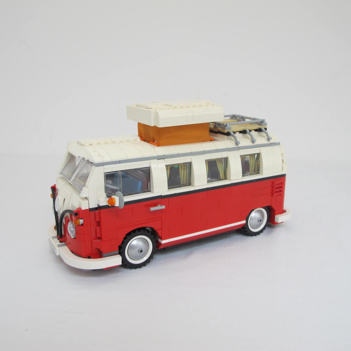Volkswagen T1 Camper Van (VW Bus). Complete with instructions, no box