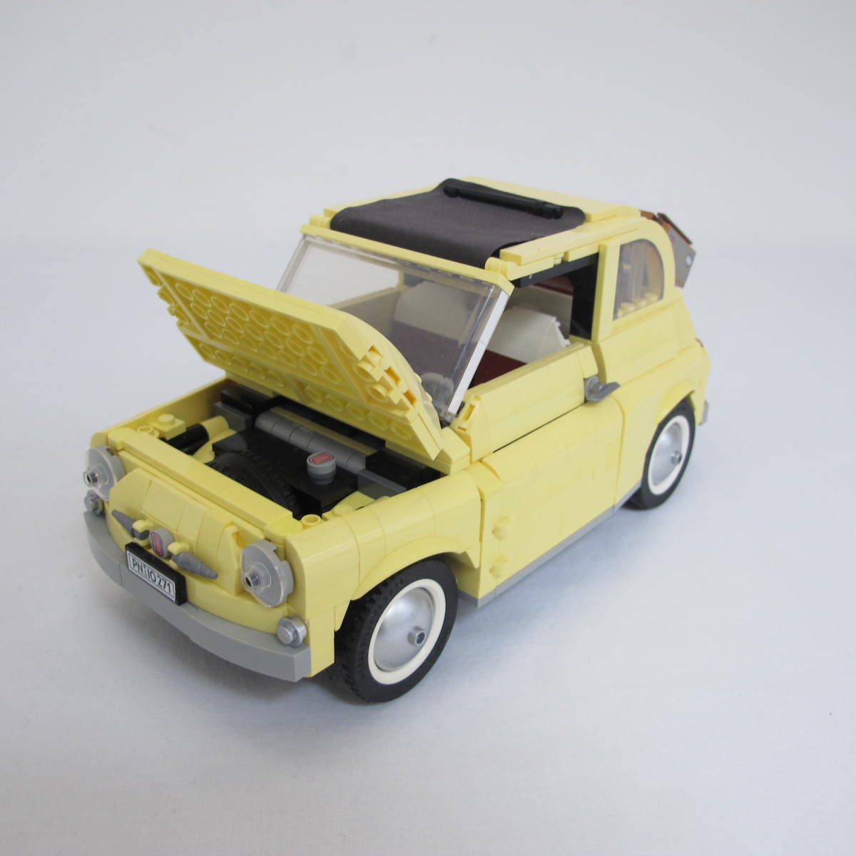Fiat 500 {Bright Light Yellow Edition}. Complete with instructions, no box
