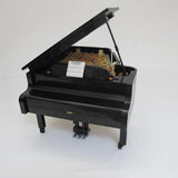 Grand Piano. Complete with instructions and box