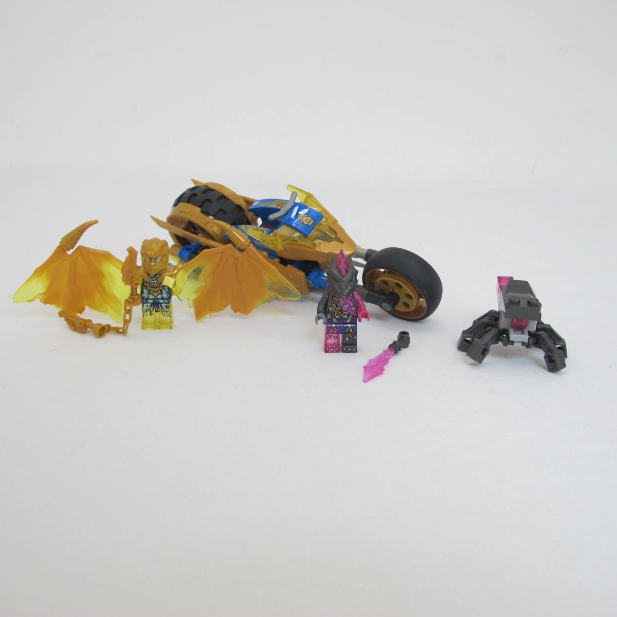 Jay's Golden Dragon Motorbike. Complete with instructions, no box