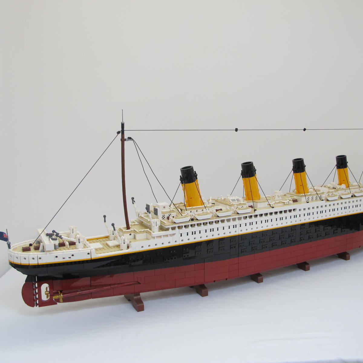 Titanic. Complete with instructions and box