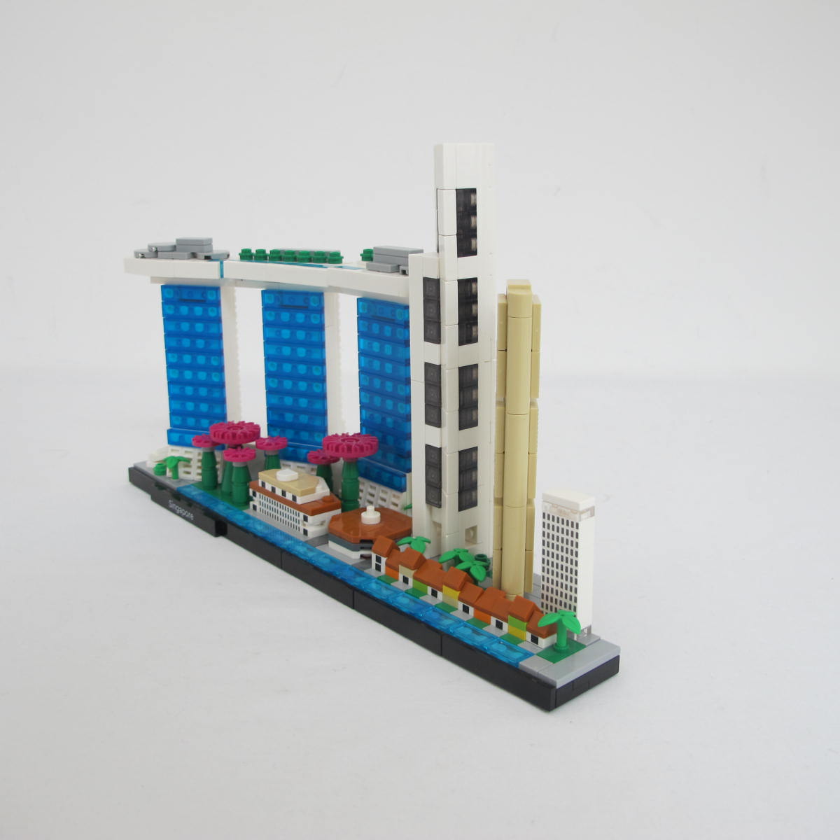 Singapore. Complete without instructions and box