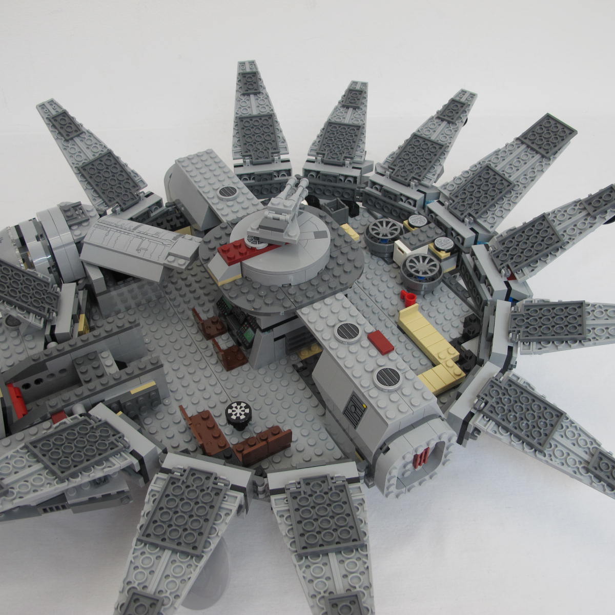 Millennium Falcon. Complete with instructions and box