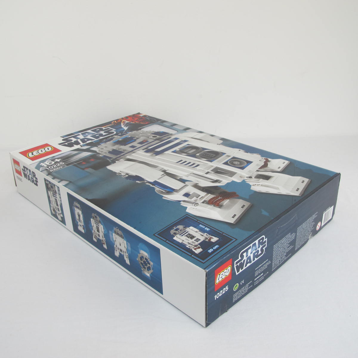 R2-D2 - UCS. Complete with instructions and box