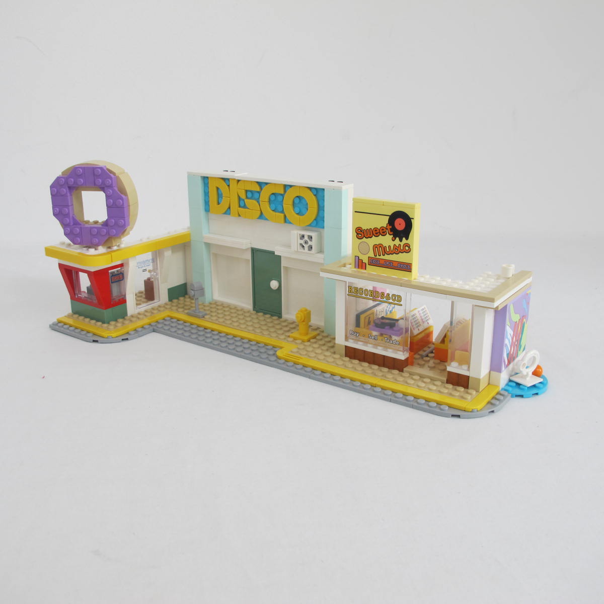 BTS Dynamite. Complete with instructions and box