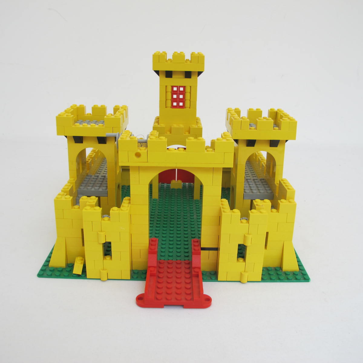 Castle. Incomplete without box and instructions