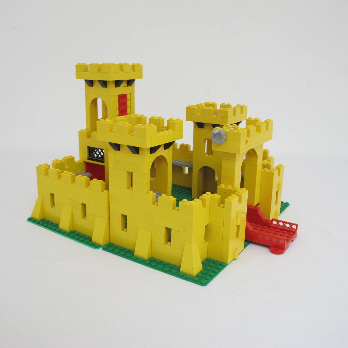 Castle. Incomplete without box and instructions