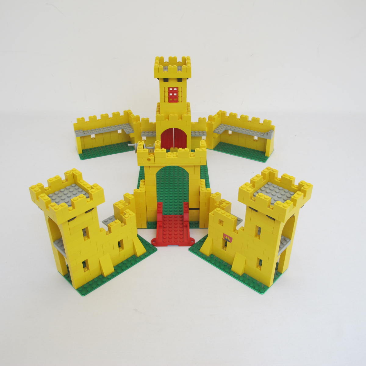 Castle. Incomplete without box and instructions