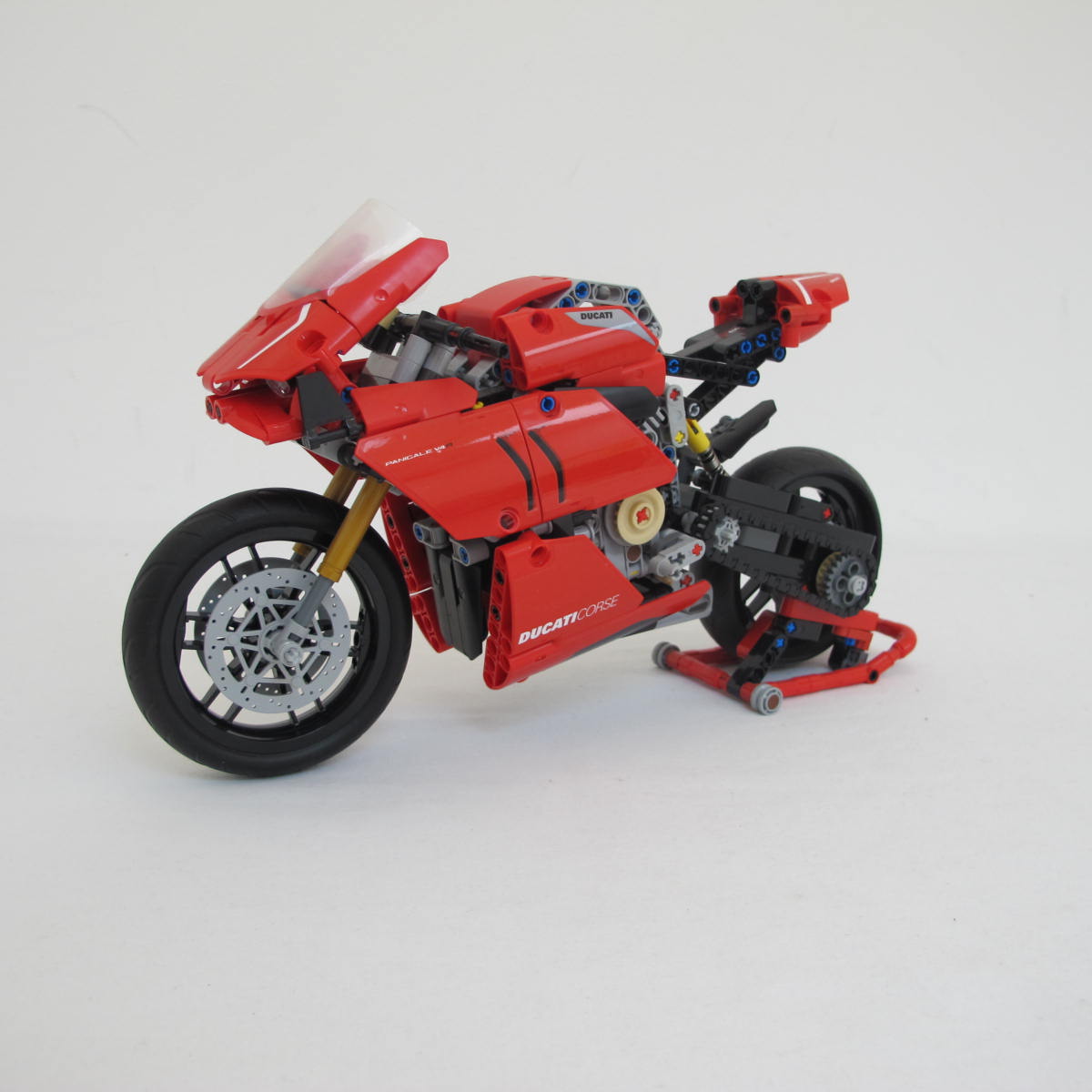 Ducati Panigale V4 R. Complete without instructions and box