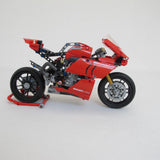 Ducati Panigale V4 R. Complete without instructions and box