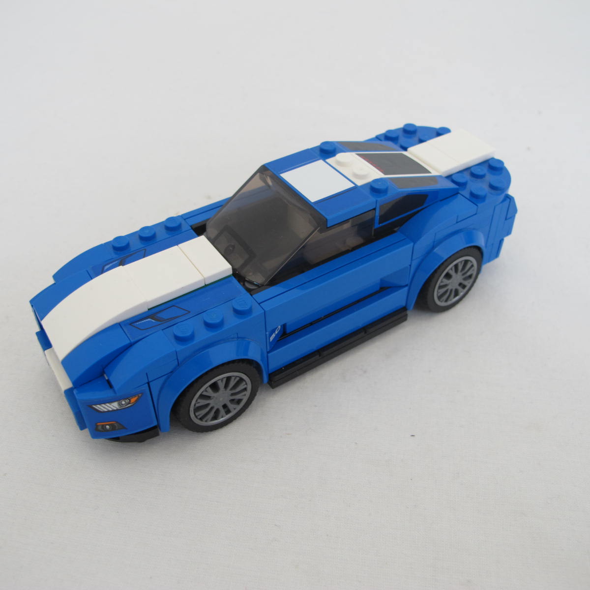 Ford Mustang GT. Complete with instructions and box