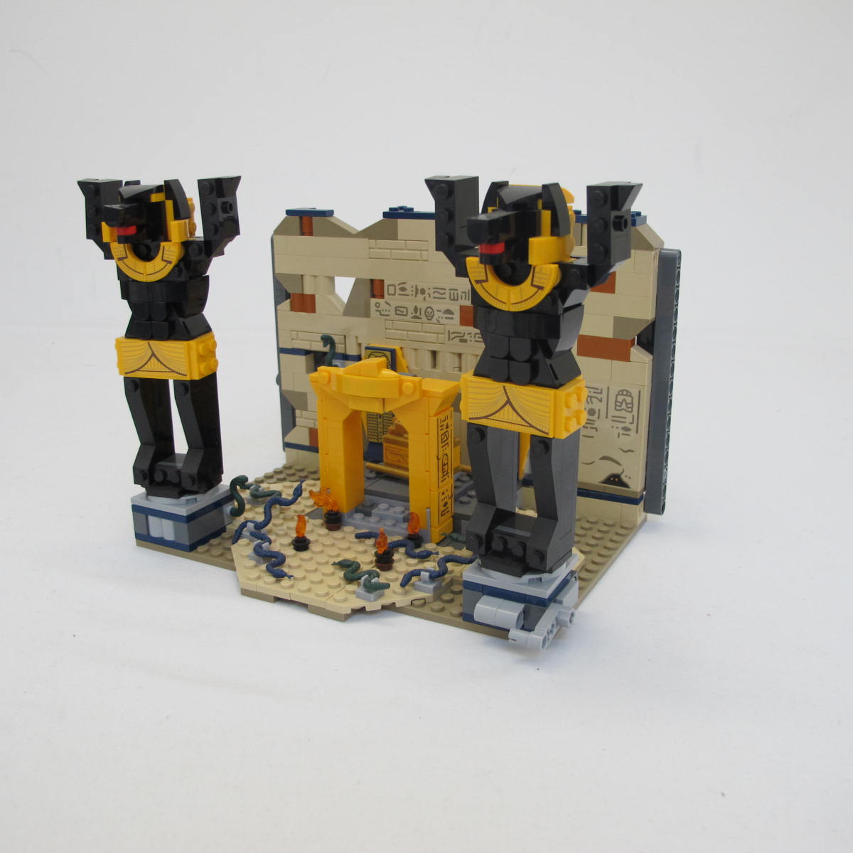 Escape from the Lost Tomb. Complete with instructions and box