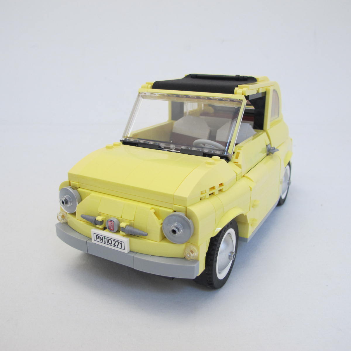 Fiat 500 {Bright Light Yellow Edition}. Complete with instructions, no box