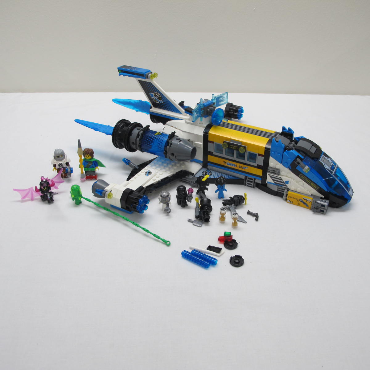 Mr. Oz's Spacebus. Incomplete with instructions, no box