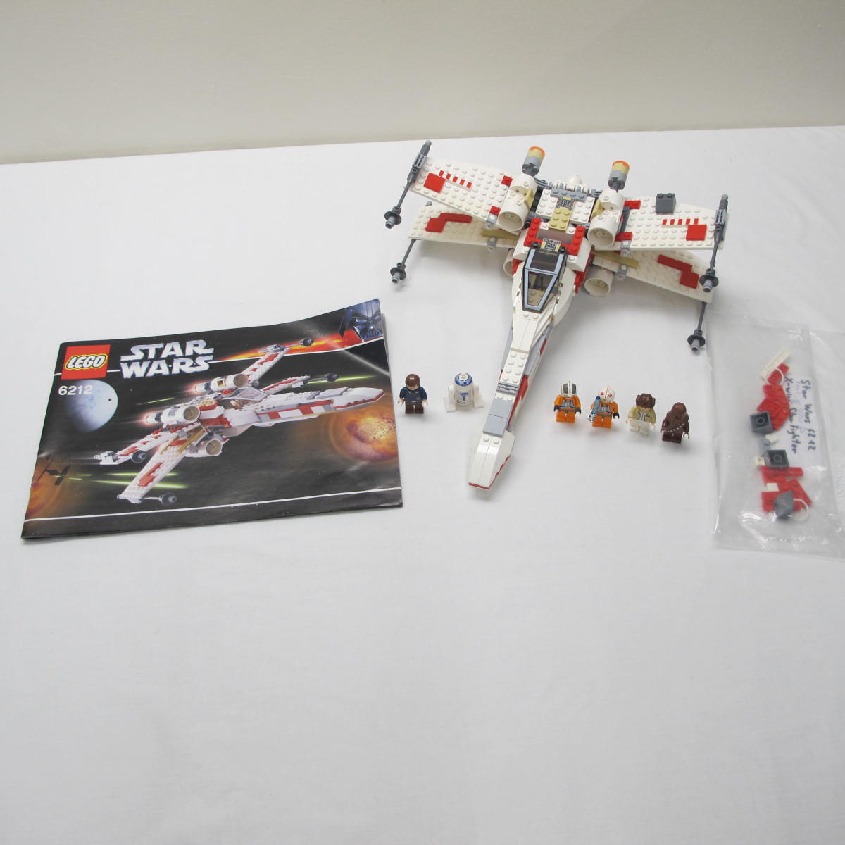 X-wing Fighter. Complete with instructions, no box