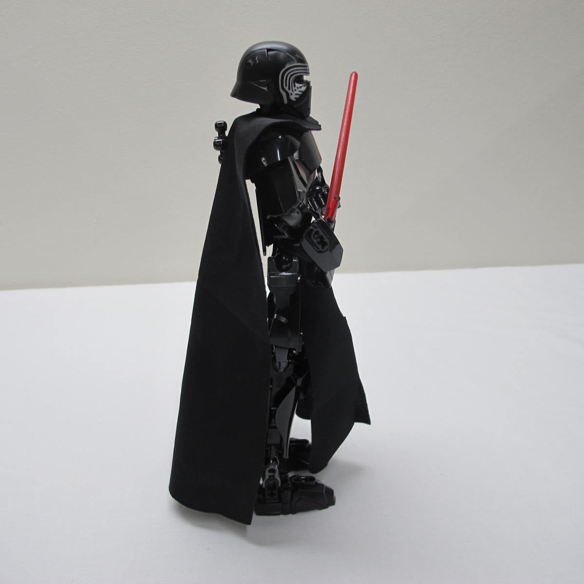 Kylo Ren. Complete with instructions, no box