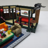 F·R·I·E·N·D·S Central Perk. Incomplete with instructions, no box