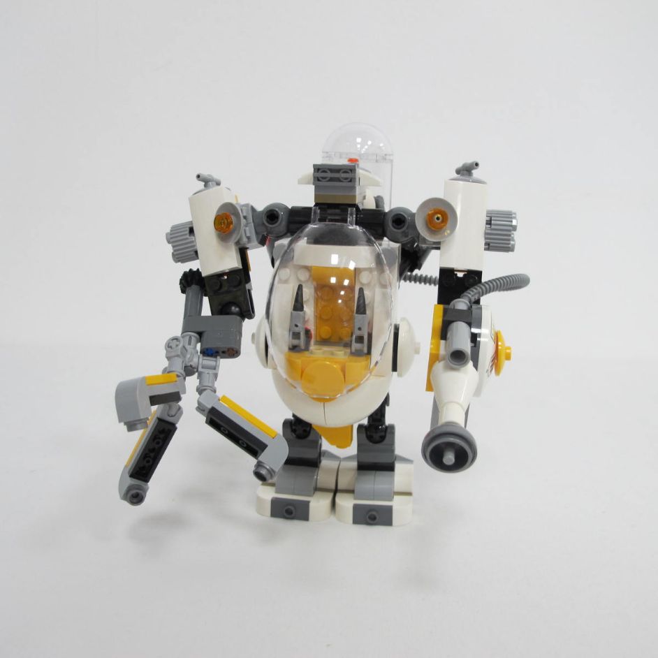 Egghead Mech Food Fight. Incomplete with instructions, no box