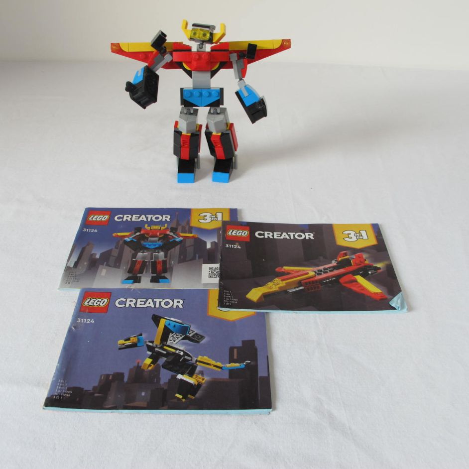 Super Robot. Complete with instructions, no box