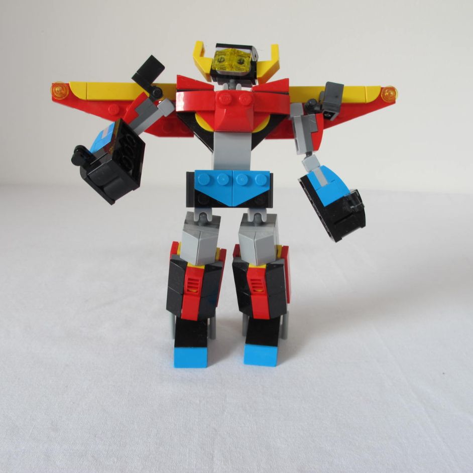 Super Robot. Complete with instructions, no box