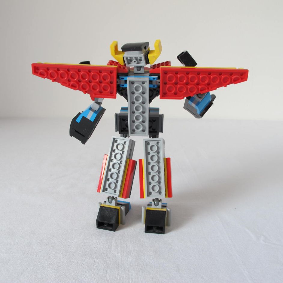 Super Robot. Complete with instructions, no box