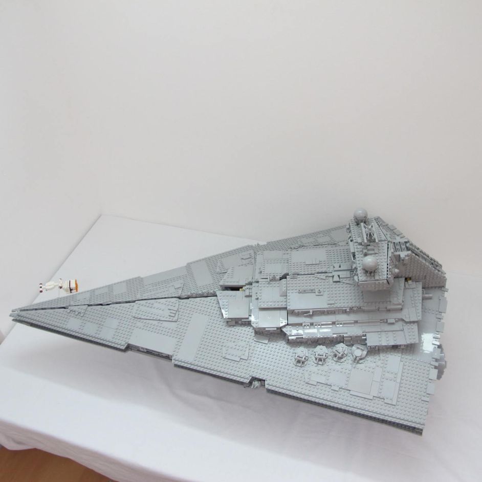 Imperial Star Destroyer - UCS. Complete with instructions, no box