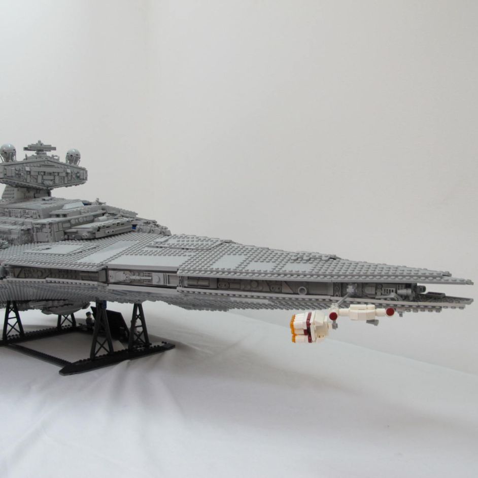 Imperial Star Destroyer - UCS. Complete with instructions, no box