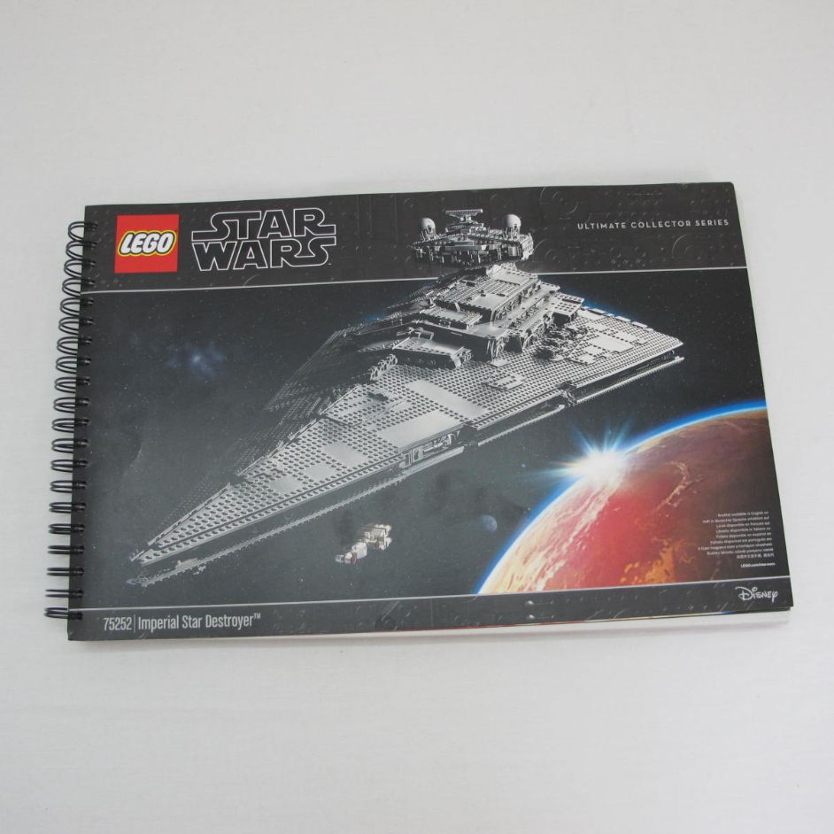 Imperial Star Destroyer - UCS. Complete with instructions, no box