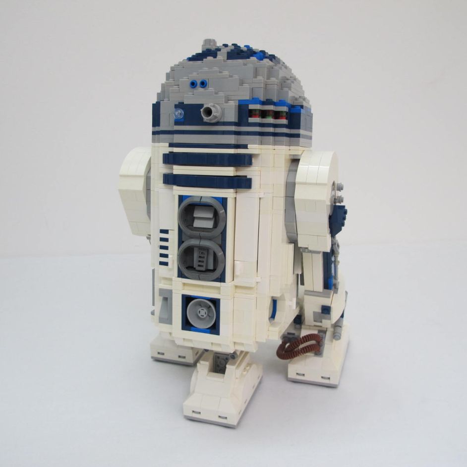 R2-D2 - UCS. Complete with instructions and box