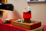 Peanuts: Snoopy’s Doghouse