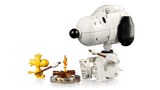 Peanuts: Snoopy’s Doghouse