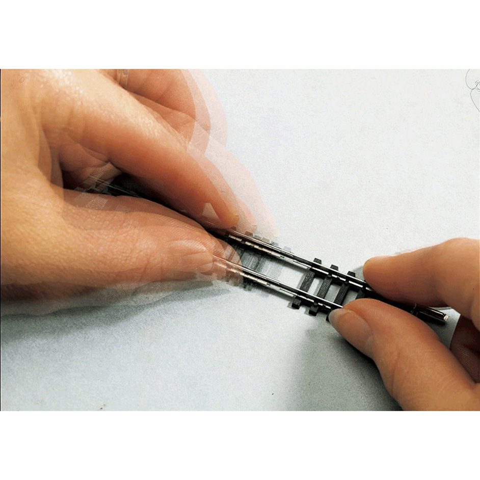 Minitrix Vario Track Length 86.5 to 120 mm / 3-3/8" to 4-3/4"