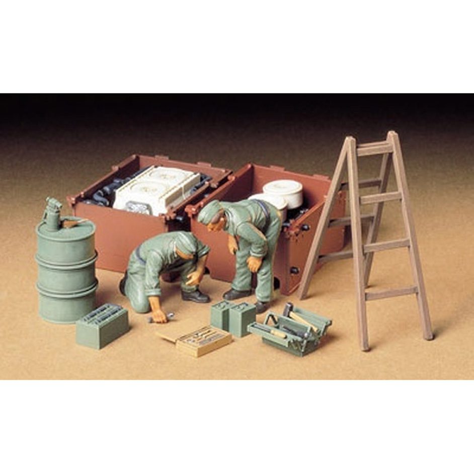 Ger. Engine Maintenance Crew
