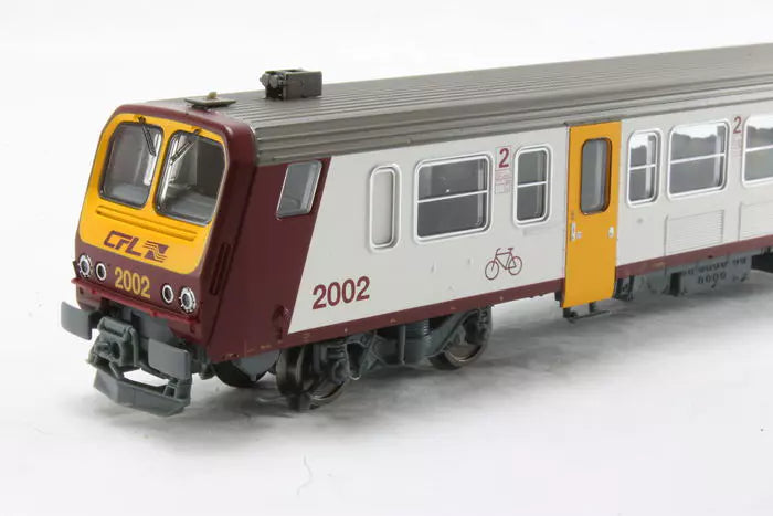 Multiple Unit Z2 BR-2002 CFL Era V (5) 2L DC Analog 1:87