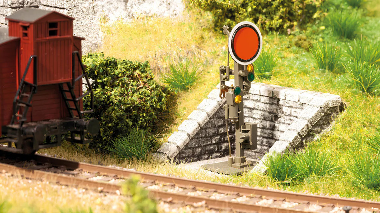 "Sandstone" Wall Slab