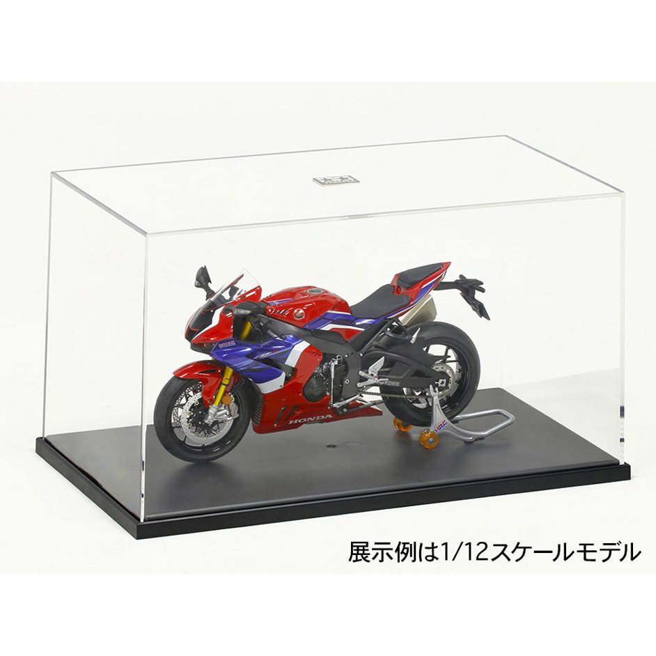 Display Case D
