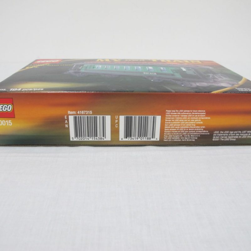Passenger Wagon. Complete and with instructions and box