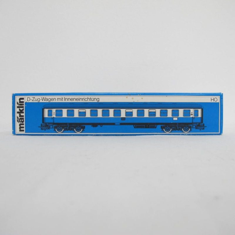 2nd Class IC Coach Blue/Beige - Image 9