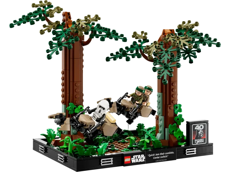 LEGO Star Wars 75353 Endor™ Speeder Chase Diorama