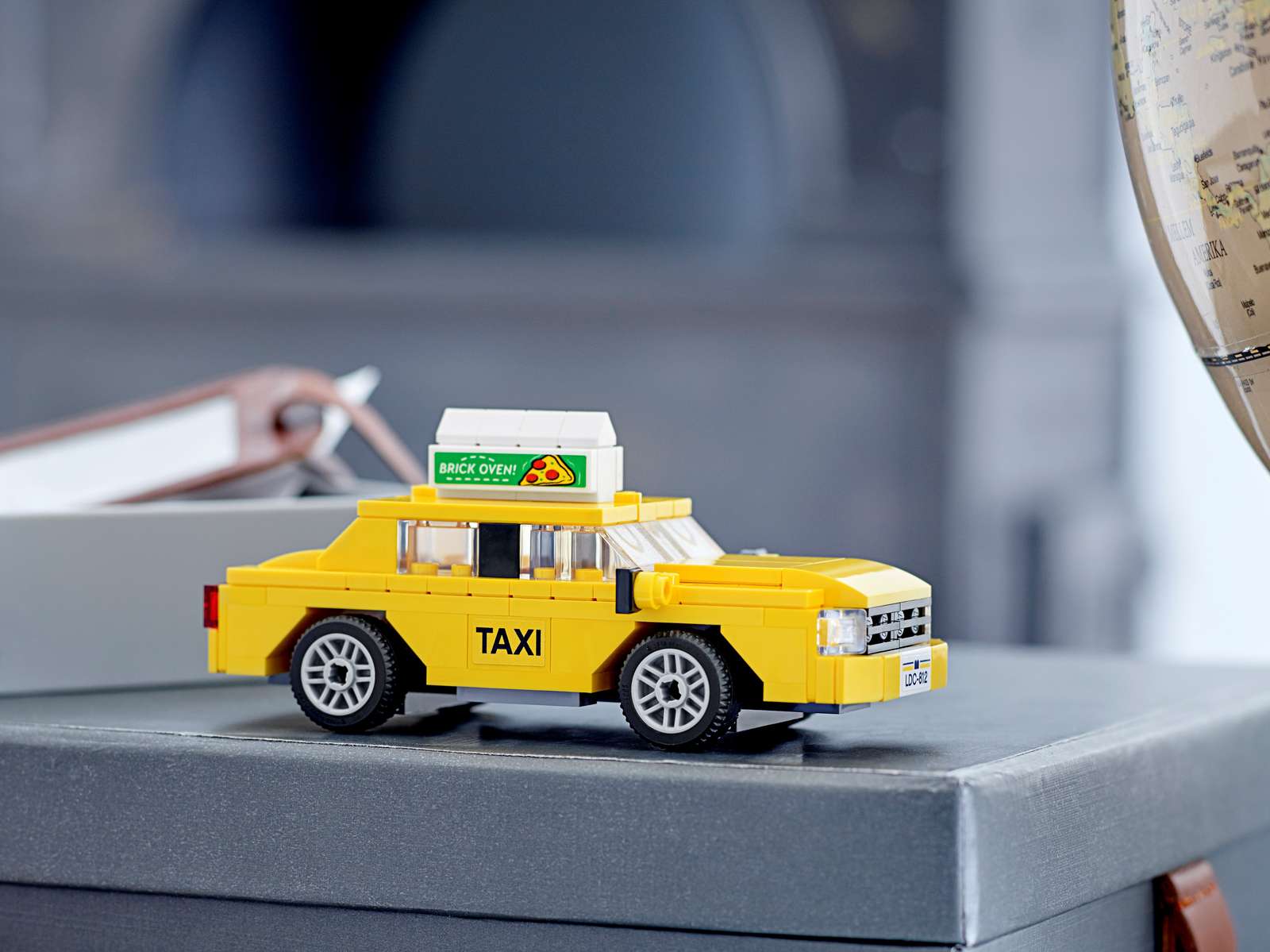 LEGO Creator Yellow Taxi 40468