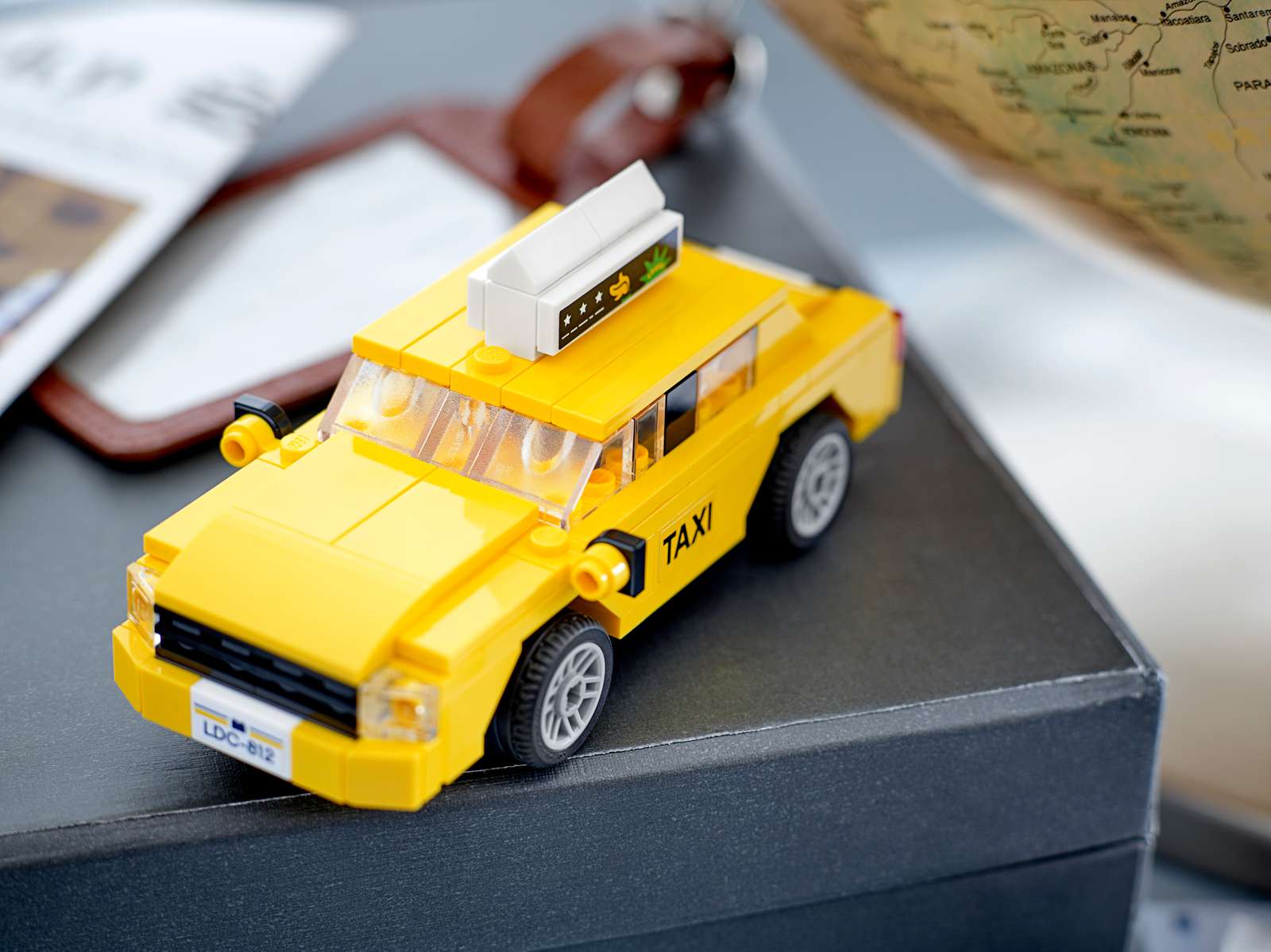 LEGO Creator Yellow Taxi 40468