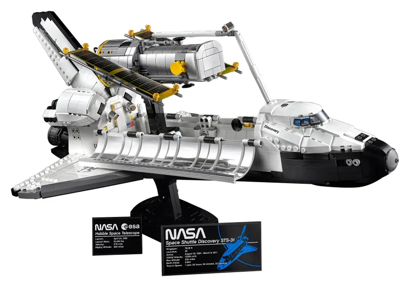 LEGO Icons 10283 NASA Space Shuttle Discovery