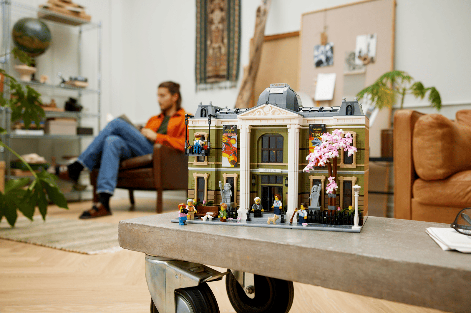 LEGO Icons Natural History Museum 10326