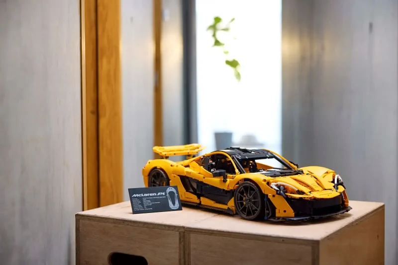 LEGO Technic 42172 McLaren P1