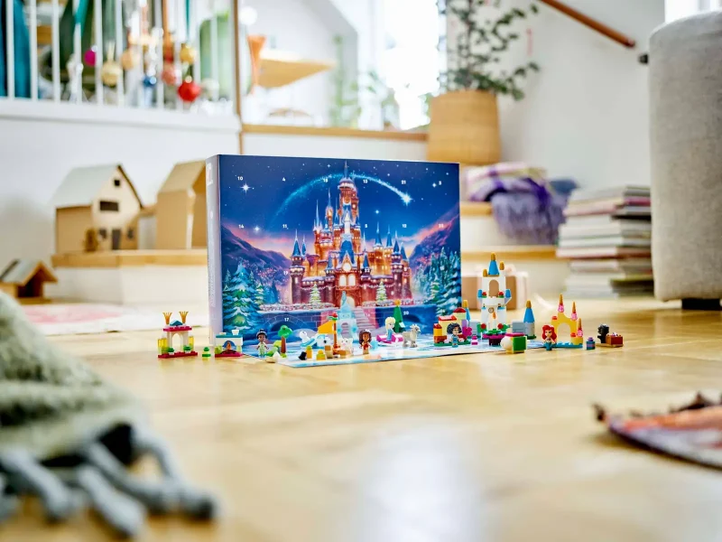 LEGO 43253 Disney Advent Calendar 2024