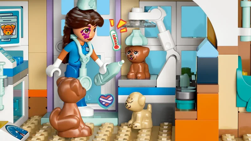 LEGO Friends 42651 Horse and Pet Vet Clinic